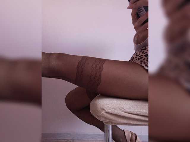 Leylla's BongaCams show and profile