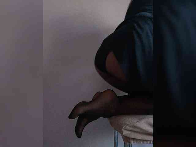 Leylla_ webcam
