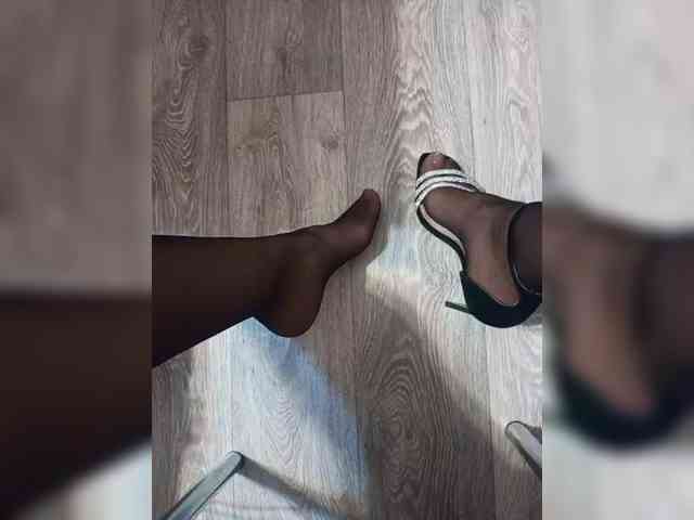 Leylla_ webcam