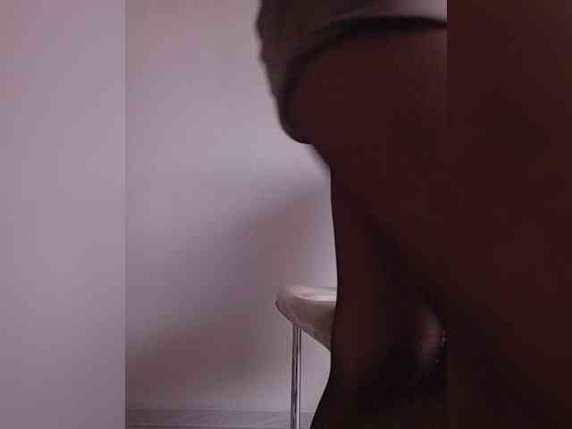 Leylla_ webcam