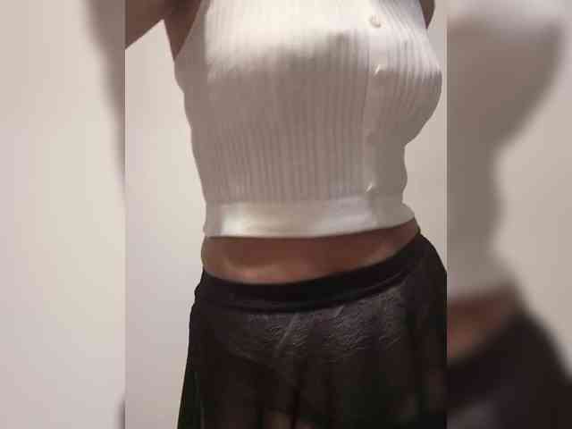 Leylla_ webcam