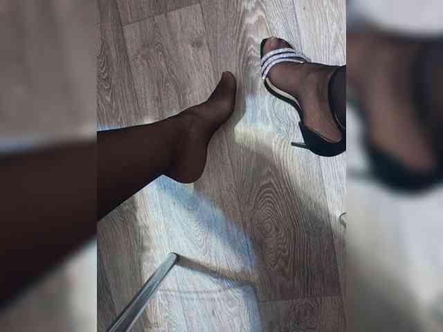 Leylla_ webcam
