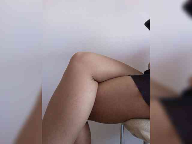 Leylla_ webcam