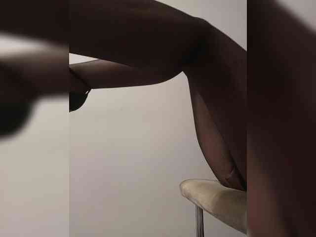 Leylla_ webcam