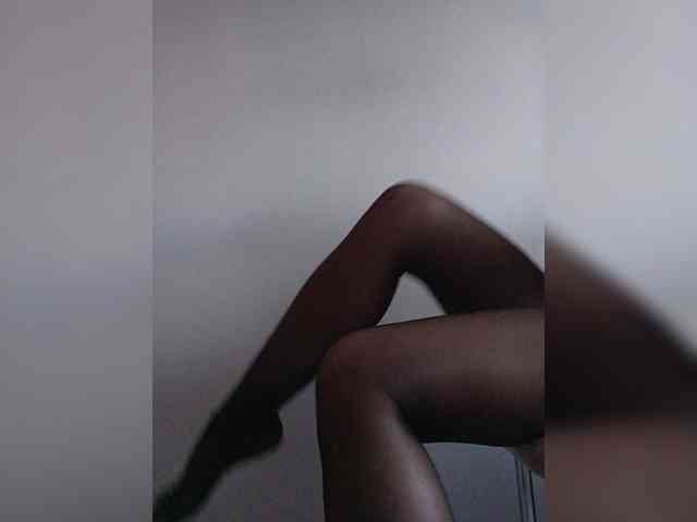 Leylla_ webcam