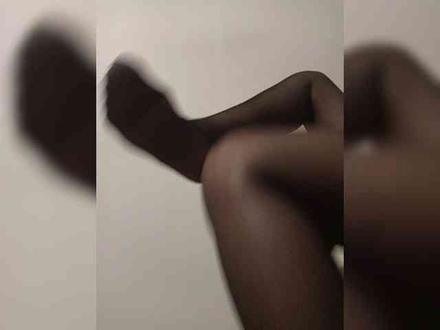 Leylla_ webcam