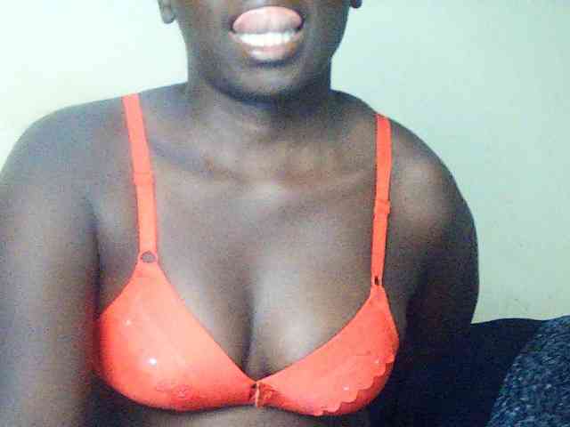 DivineAssGoddess webcam