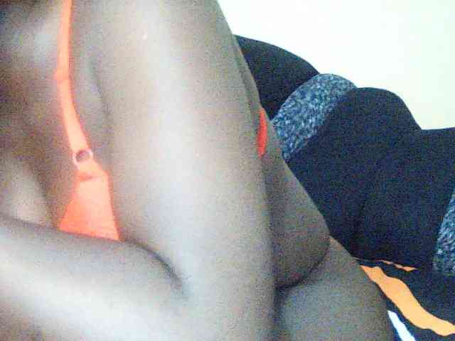 DivineAssGoddess webcam