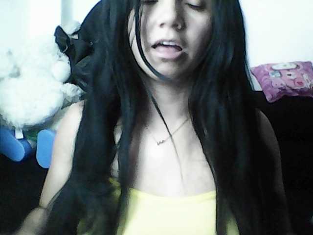 XiomaraSmith4 live webcam show