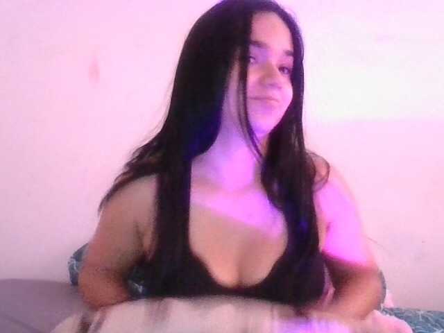 XiomaraSmith4 live cam on BongaCams