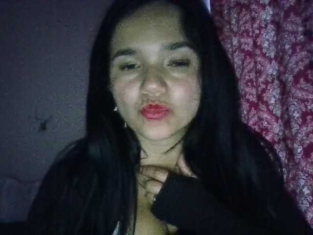 XiomaraSmith4 live cam on BongaCams
