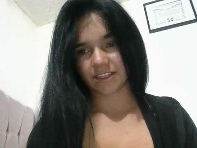 XiomaraSmith4 live cam on BongaCams