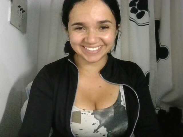 XiomaraSmith4 live cam on BongaCams