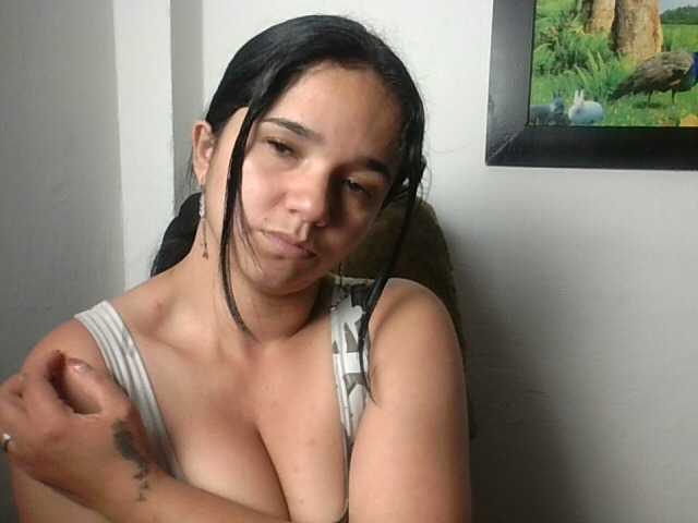 XiomaraSmith4 live cam on BongaCams