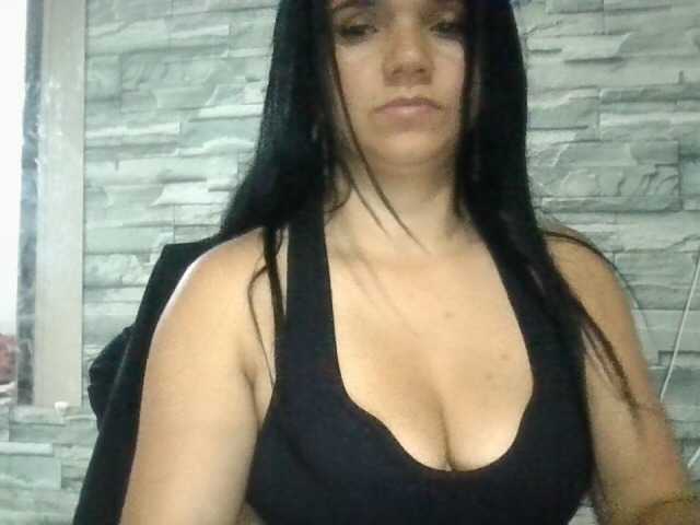 XiomaraSmith4 live cam on BongaCams