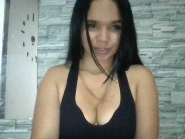 XiomaraSmith4 live cam on BongaCams
