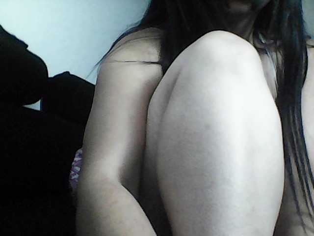 XiomaraSmith4's BongaCams show and profile