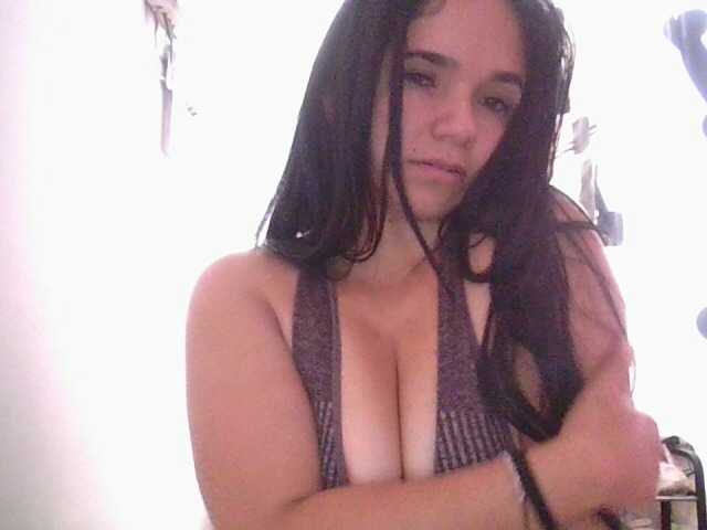 XiomaraSmith4 live cam on BongaCams