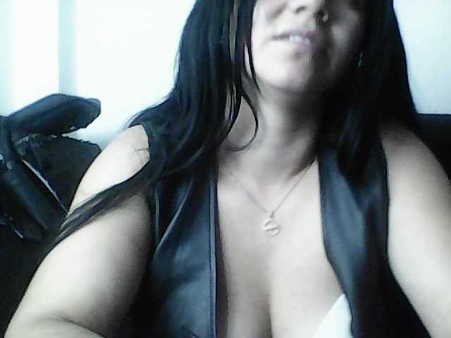 XiomaraSmith4 live cam on BongaCams