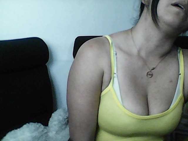 XiomaraSmith4 live cam on BongaCams