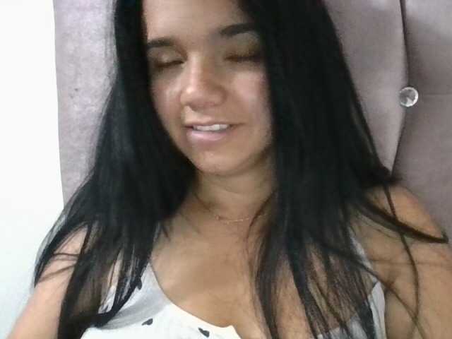 XiomaraSmith4 live cam on BongaCams