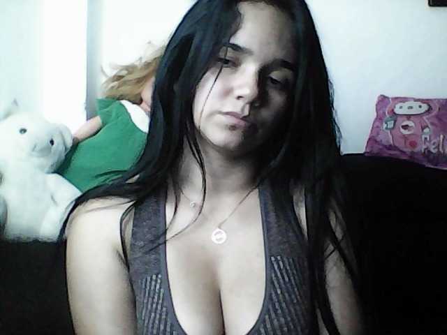 XiomaraSmith4 Live Cam on BongaCams