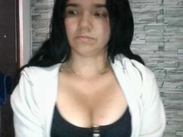 XiomaraSmith4 live cam on BongaCams