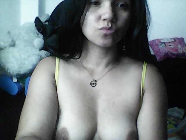 XiomaraSmith4 live webcam show