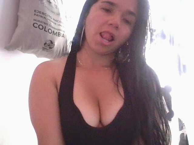 XiomaraSmith4 live cam on BongaCams