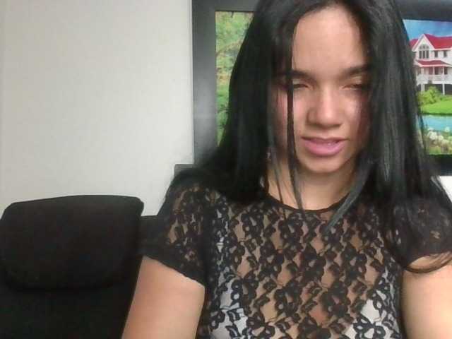 XiomaraSmith4, 25 y/o - Live Cam on BongaCams