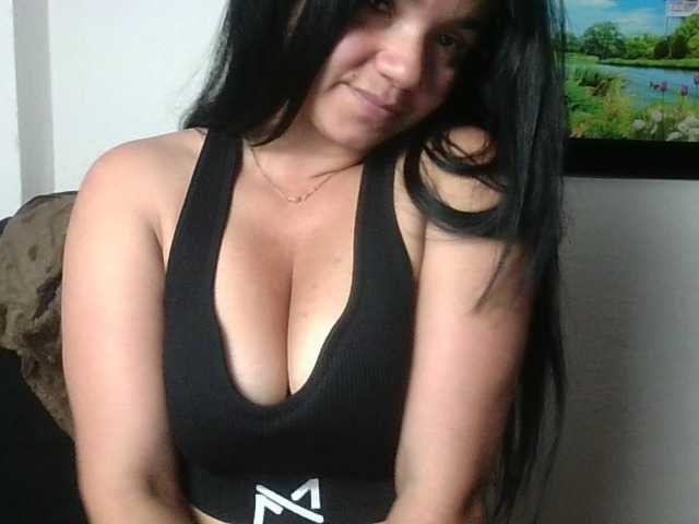 XiomaraSmith4 live cam on BongaCams