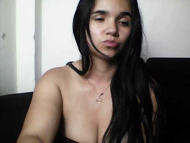 XiomaraSmith4 live cam on BongaCams
