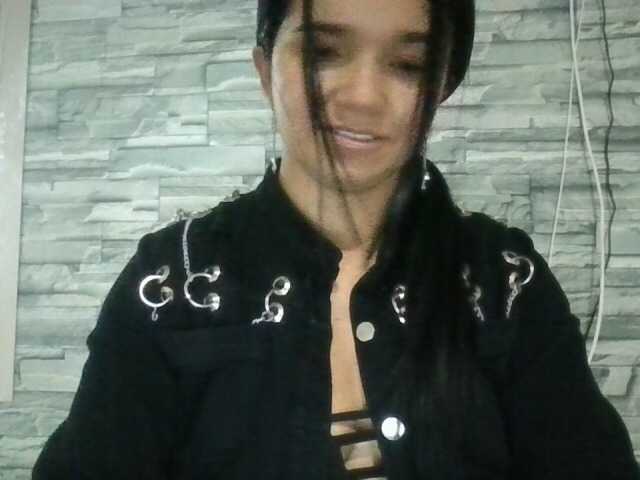 XiomaraSmith4 live cam on BongaCams