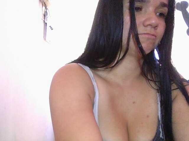 XiomaraSmith4 live cam on BongaCams