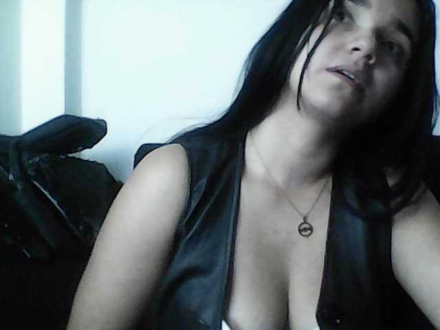 XiomaraSmith4 live cam on BongaCams
