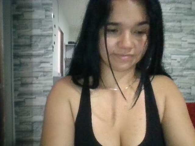 XiomaraSmith4 live cam on BongaCams