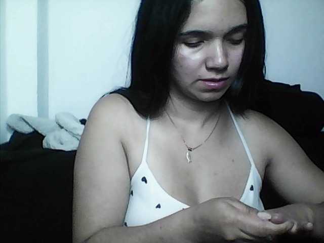 XiomaraSmith4's BongaCams show and profile