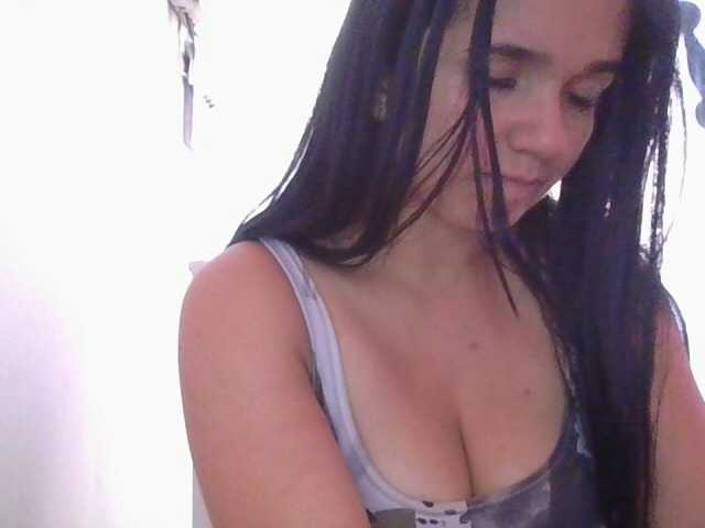 XiomaraSmith4 live cam on BongaCams