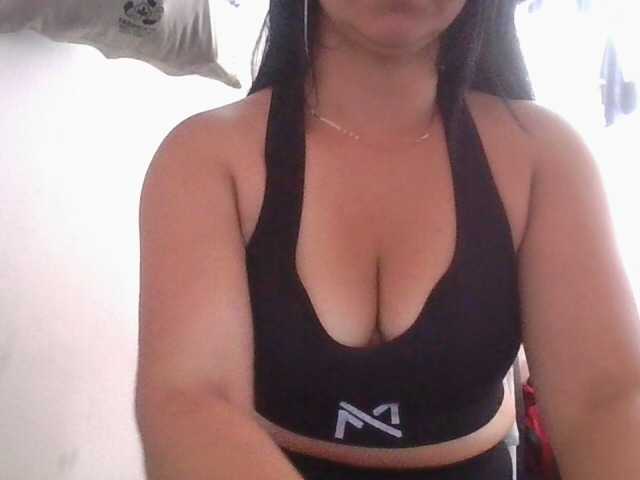 XiomaraSmith4 live cam on BongaCams