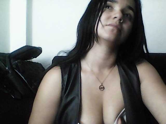 XiomaraSmith4 live cam on BongaCams