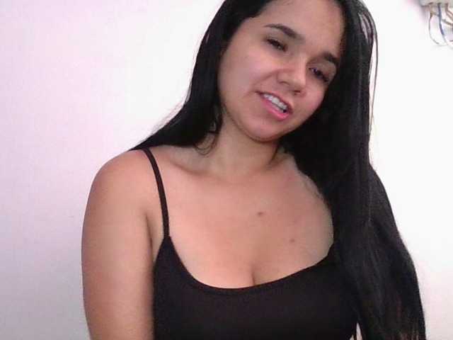 XiomaraSmith4 live cam on BongaCams