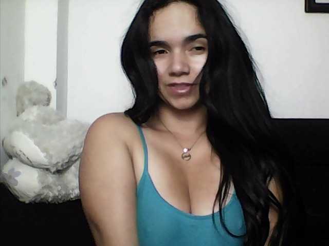 XiomaraSmith4 live cam on BongaCams