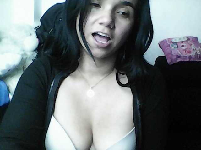 XiomaraSmith4 live cam on BongaCams