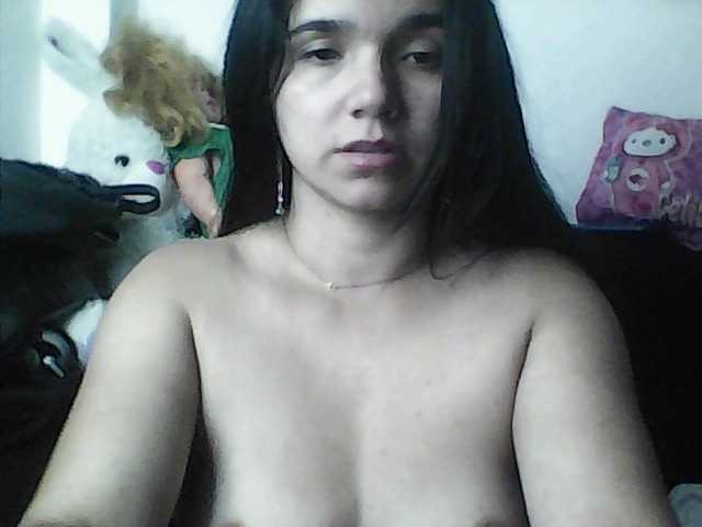 XiomaraSmith4 live cam on UnifiedCams