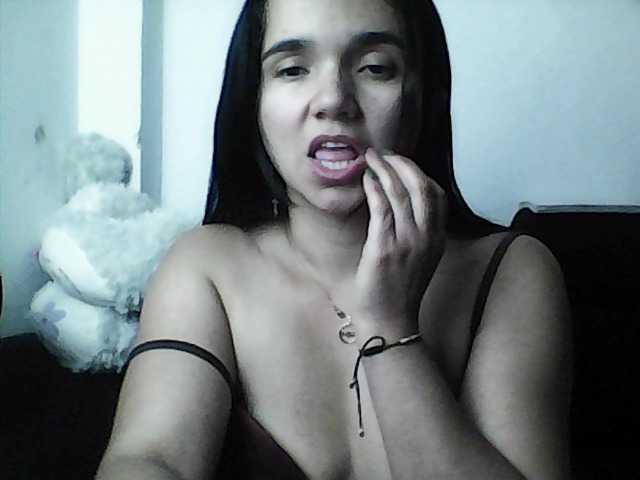 XiomaraSmith4 live cam on BongaCams