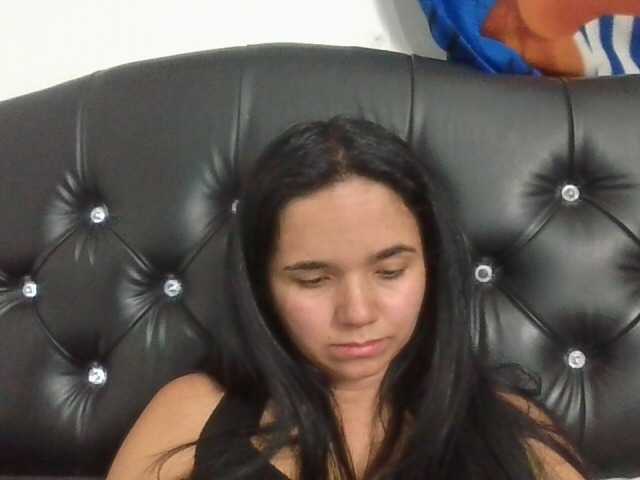 XiomaraSmith4 live cam on BongaCams