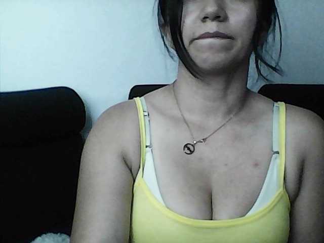 XiomaraSmith4 live cam on BongaCams