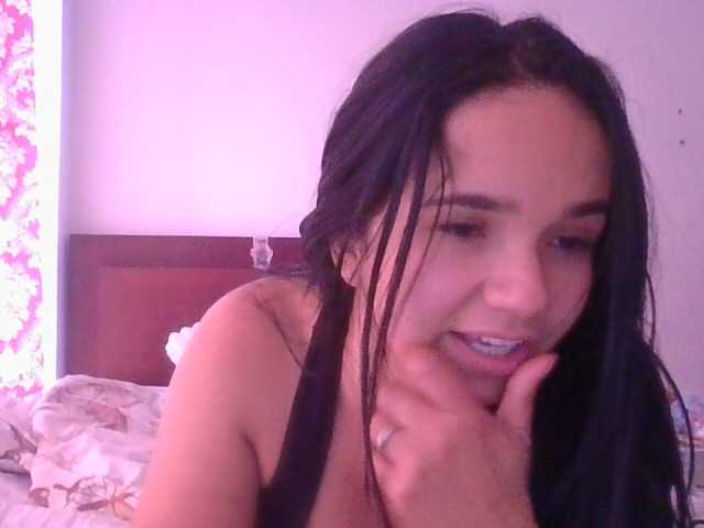 XiomaraSmith4 live cam on BongaCams