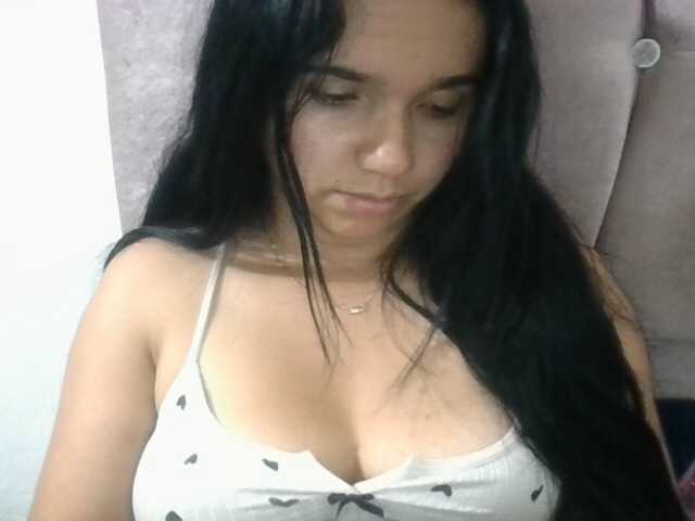 XiomaraSmith4, en vivo ahora en BongaCams