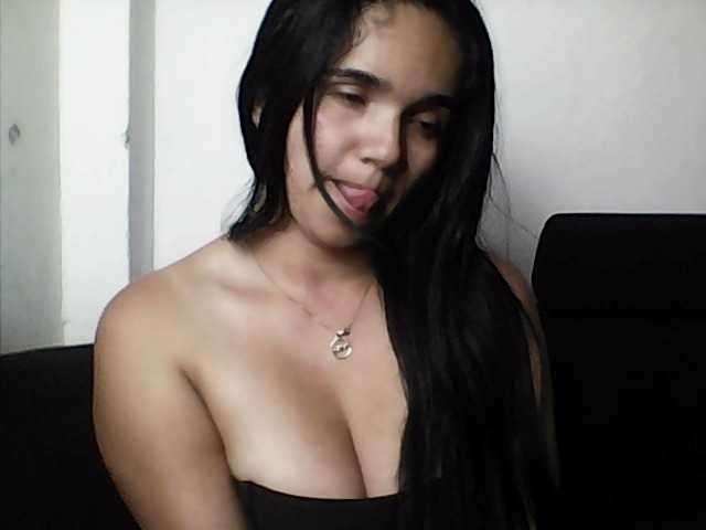 XiomaraSmith4 live cam on BongaCams